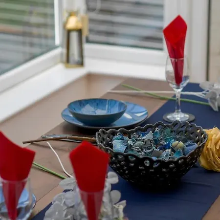 - Sea Views, Long Stays, Contractors Redcar
