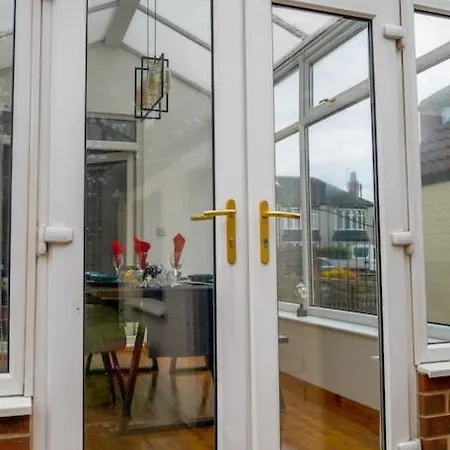 - Sea Views, Long Stays, Contractors