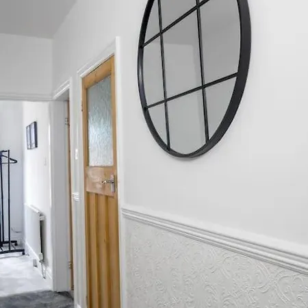 - Sea Views, Long Stays, Contractors Apartment Redcar